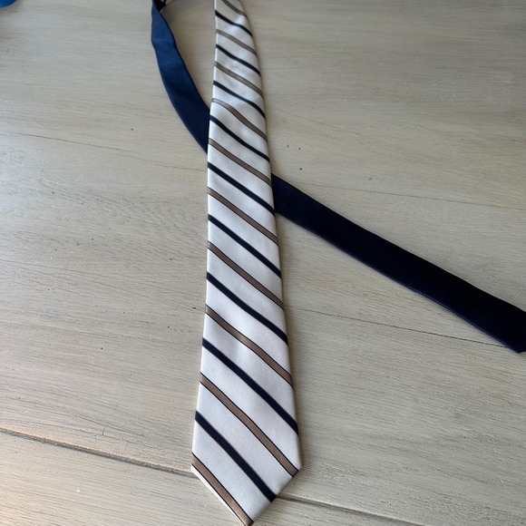 Tommy Hilfiger Men's Silk Striped Necktie Beige Blue Brown Classic Business - Picture 5 of 7